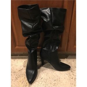SUPER SOFT BLACK SLOUCHY SCRUNCH BOOTS  -  NEW!